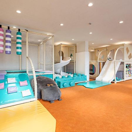Hvoya Apart-Hotel & Spa Bukovel Bagian luar foto