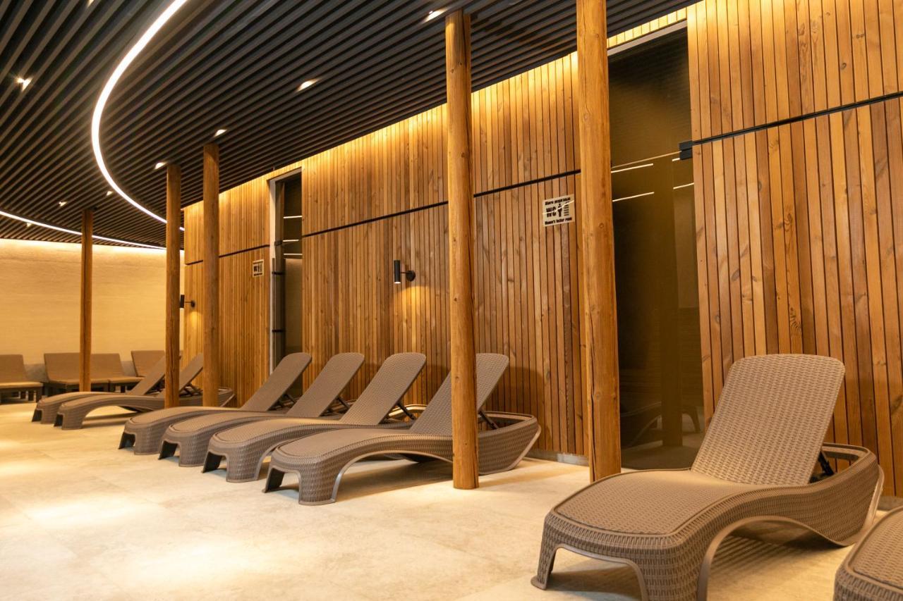 Hvoya Apart-Hotel & Spa Bukovel Bagian luar foto