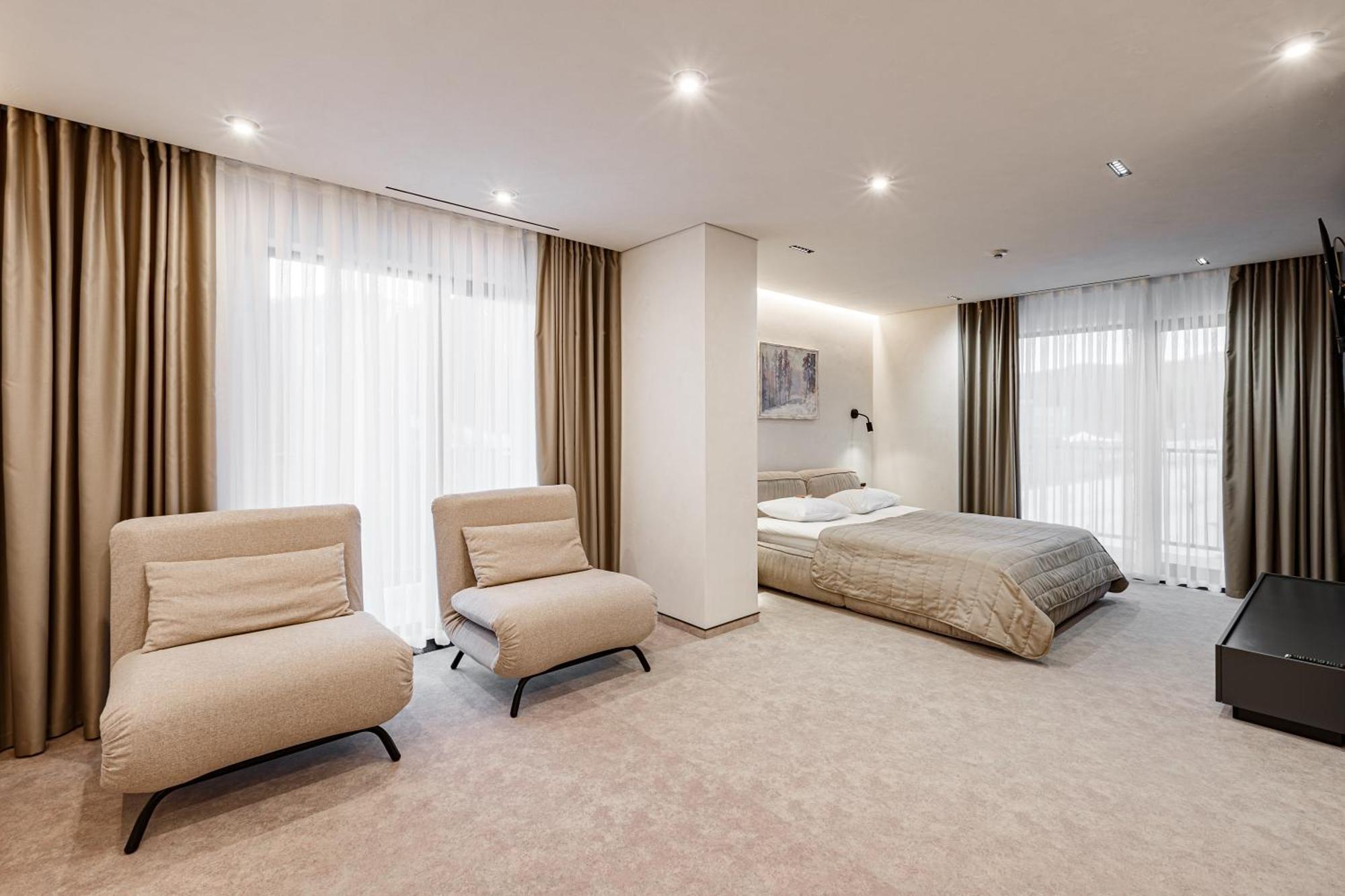 Hvoya Apart-Hotel & Spa Bukovel Bagian luar foto