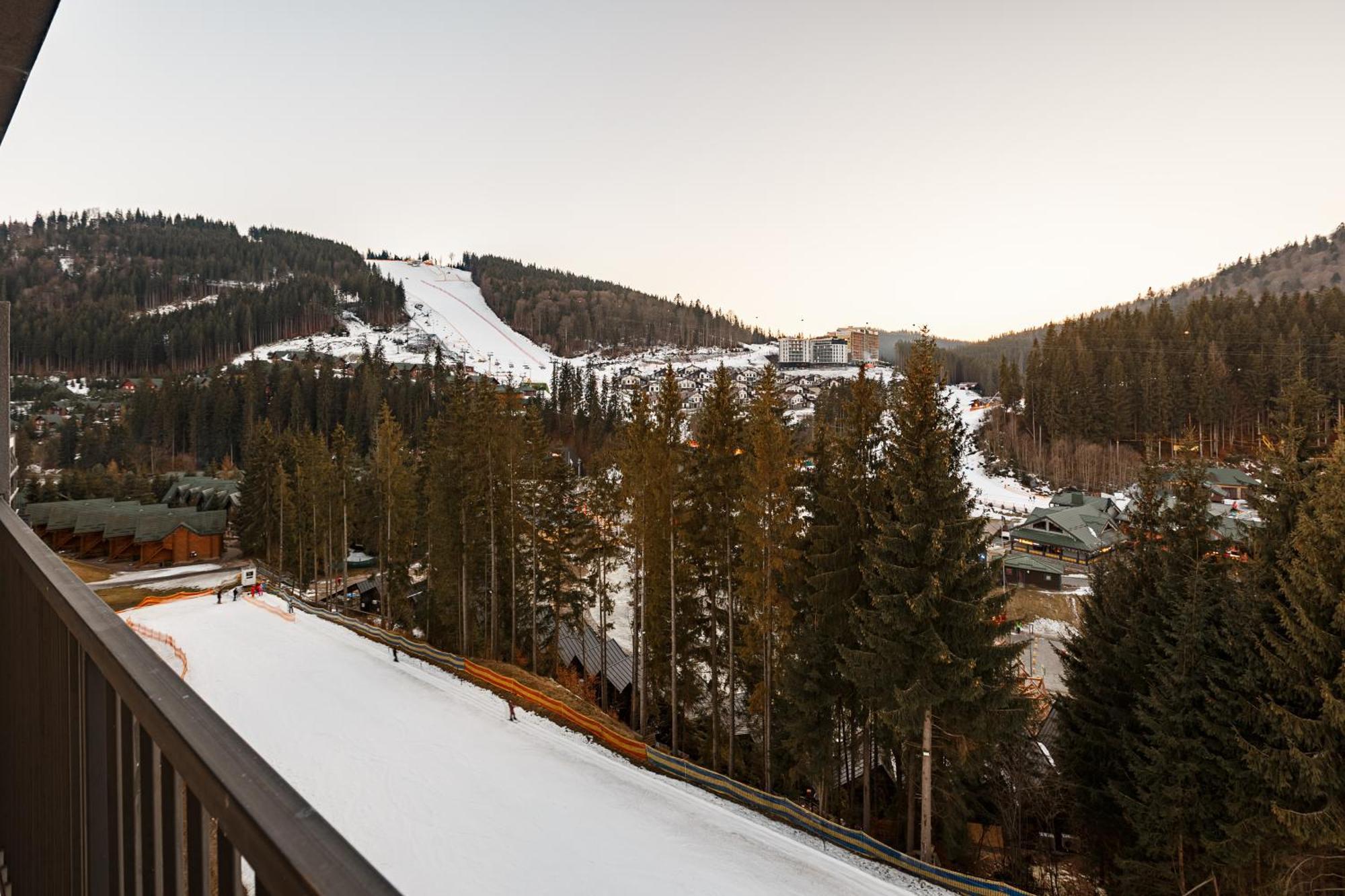 Hvoya Apart-Hotel & Spa Bukovel Bagian luar foto