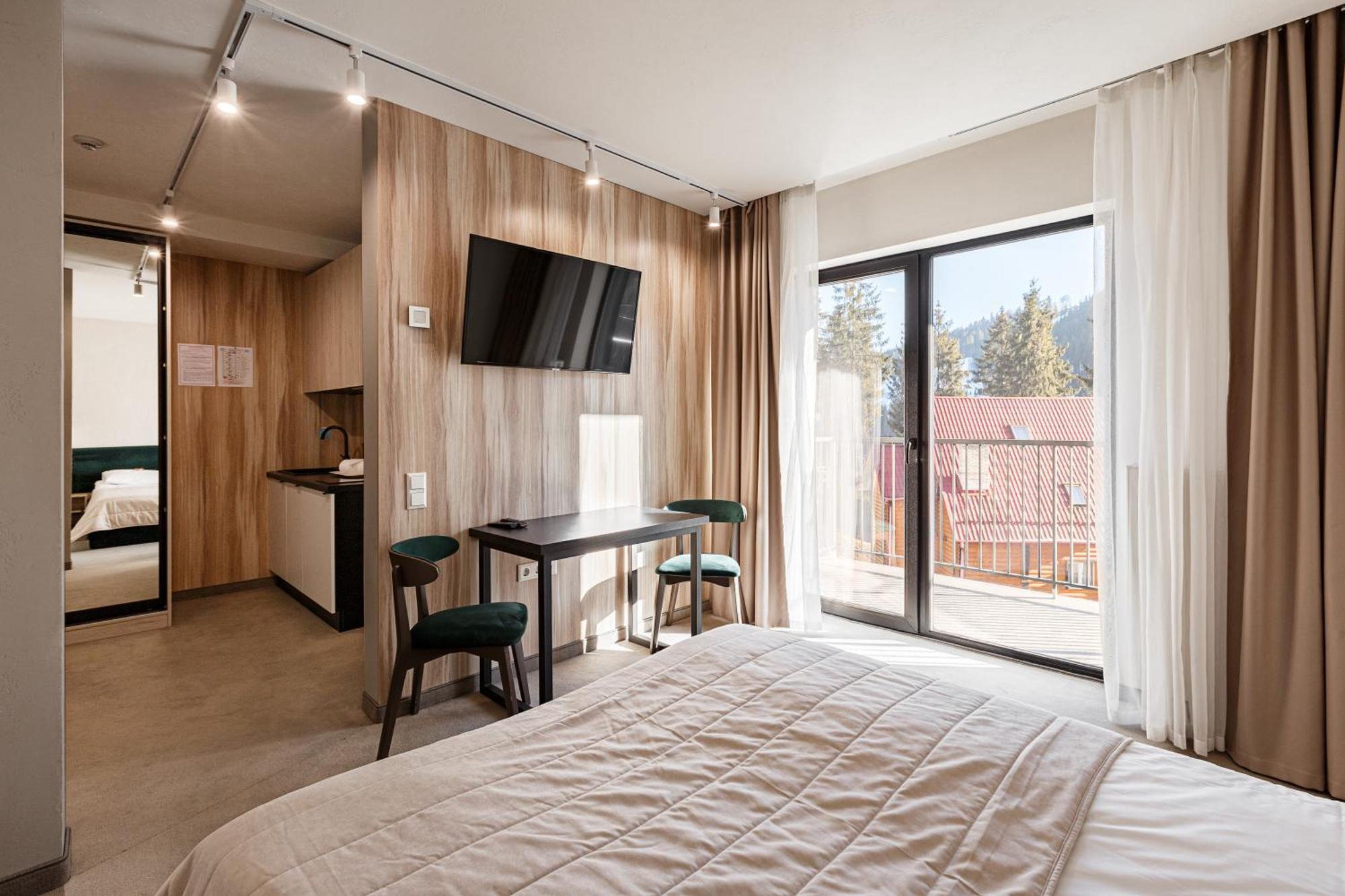 Hvoya Apart-Hotel & Spa Bukovel Bagian luar foto