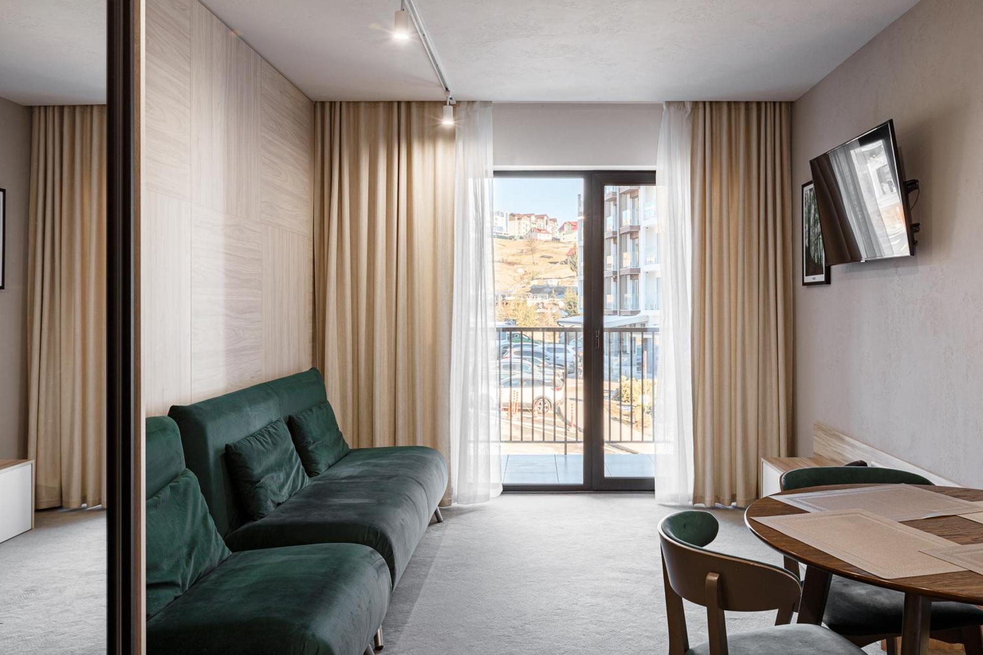 Hvoya Apart-Hotel & Spa Bukovel Bagian luar foto