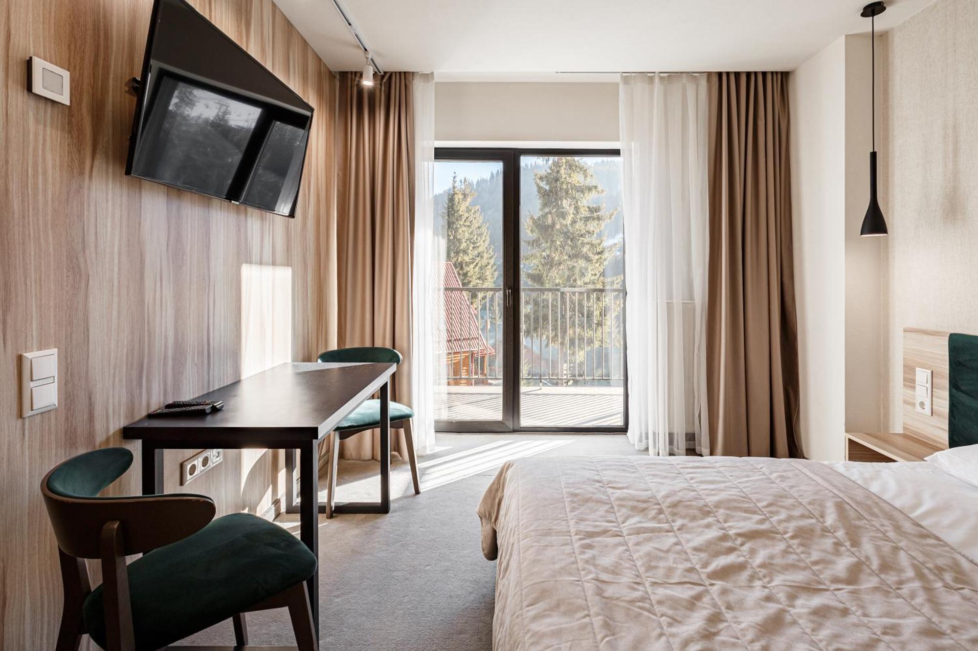 Hvoya Apart-Hotel & Spa Bukovel Bagian luar foto