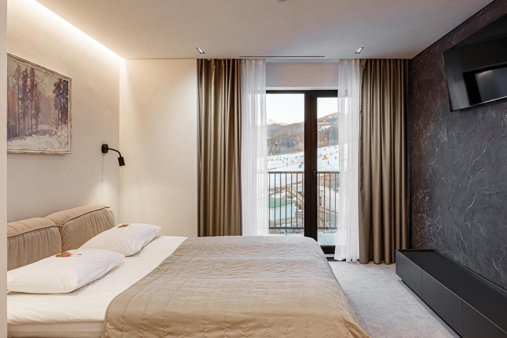 Hvoya Apart-Hotel & Spa Bukovel Bagian luar foto