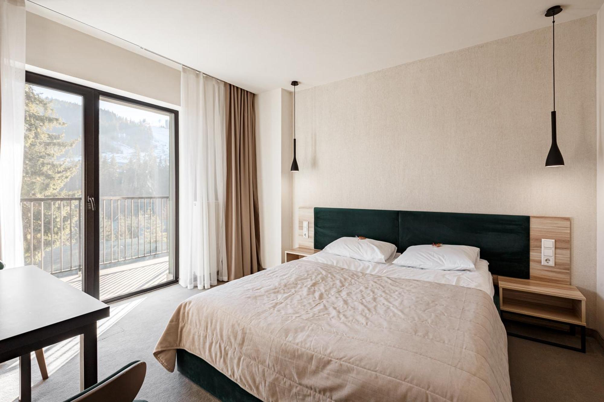 Hvoya Apart-Hotel & Spa Bukovel Bagian luar foto