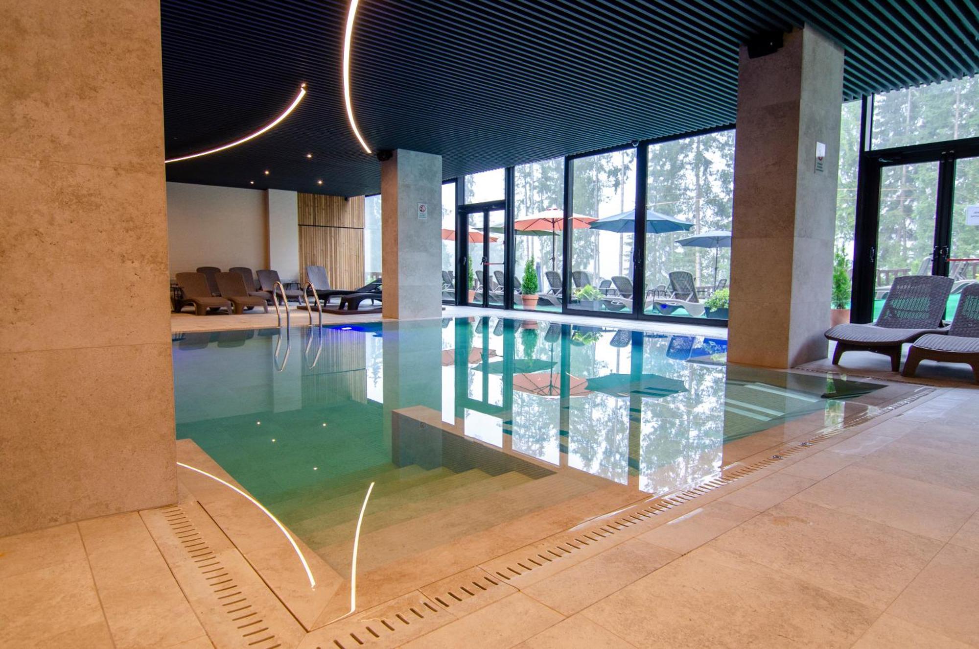 Hvoya Apart-Hotel & Spa Bukovel Bagian luar foto